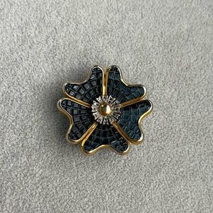 Rare Vintage Trifari Blue Flower Fur Clip